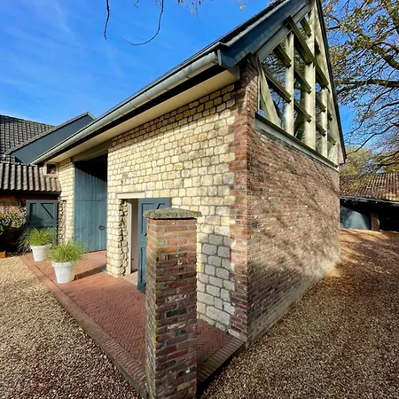 Huisxi Bed & Breakfast 3*