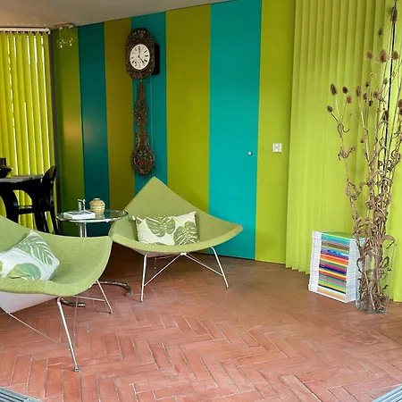 فندق مبيت وإفطار Huisxi 3*